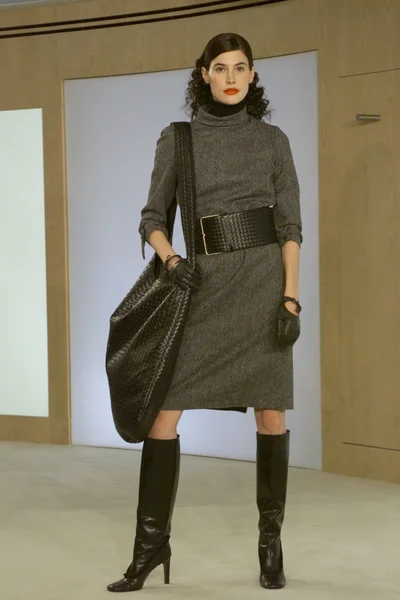 Look 18